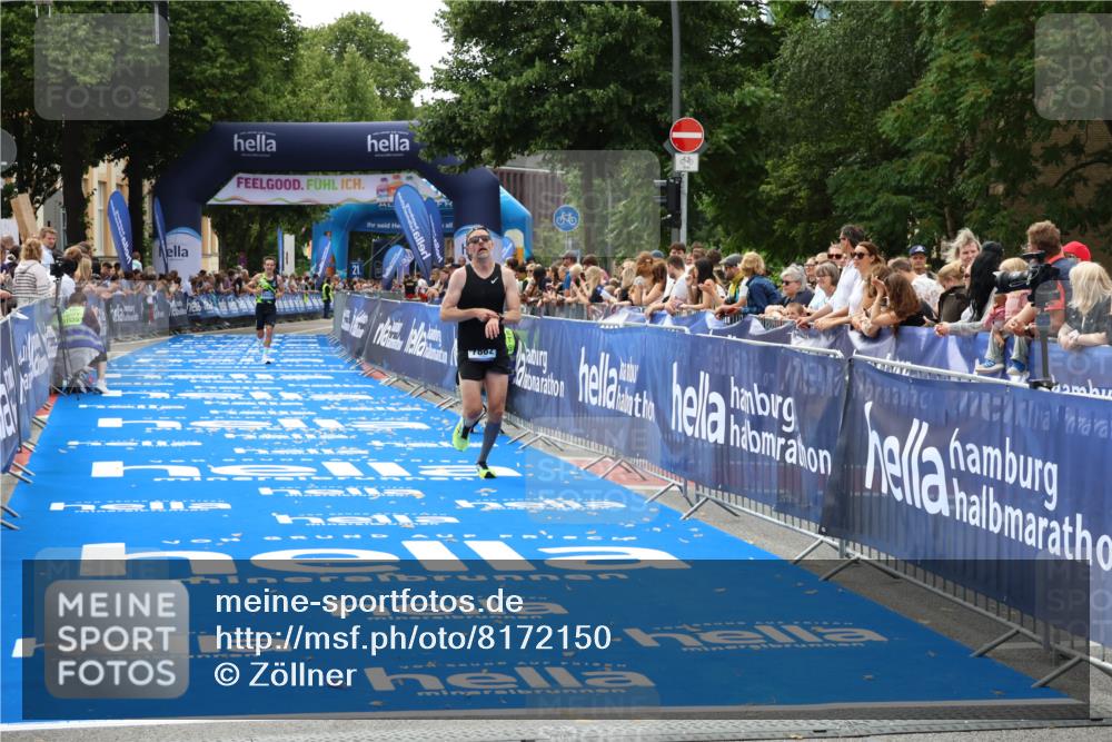 29.06.2025 - hella hamburg halbmarathon Zöllner http://msf.ph/oto/8172150 29.06.2025 10:23:10 Ziel 7862, 18930 meine-sportfotos.de