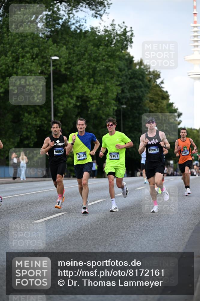 29.06.2025 - hella hamburg halbmarathon Dr. Thomas Lammeyer http://msf.ph/oto/8172161 29.06.2025 09:46:22 Kennedybrücke 1271, 4338, 7380, 9097, 9385, 9565, 9767, 10867 meine-sportfotos.de