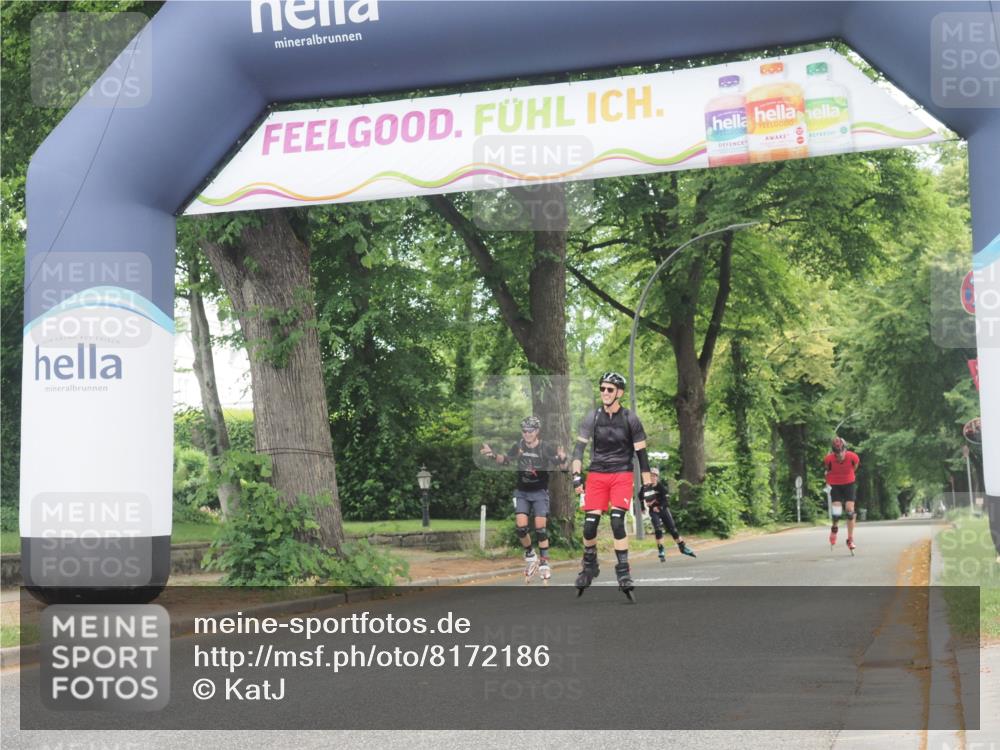 29.06.2025 - hella hamburg halbmarathon KatJ http://msf.ph/oto/8172186 29.06.2025 09:19:10 Zwischen KM18-KM19  meine-sportfotos.de
