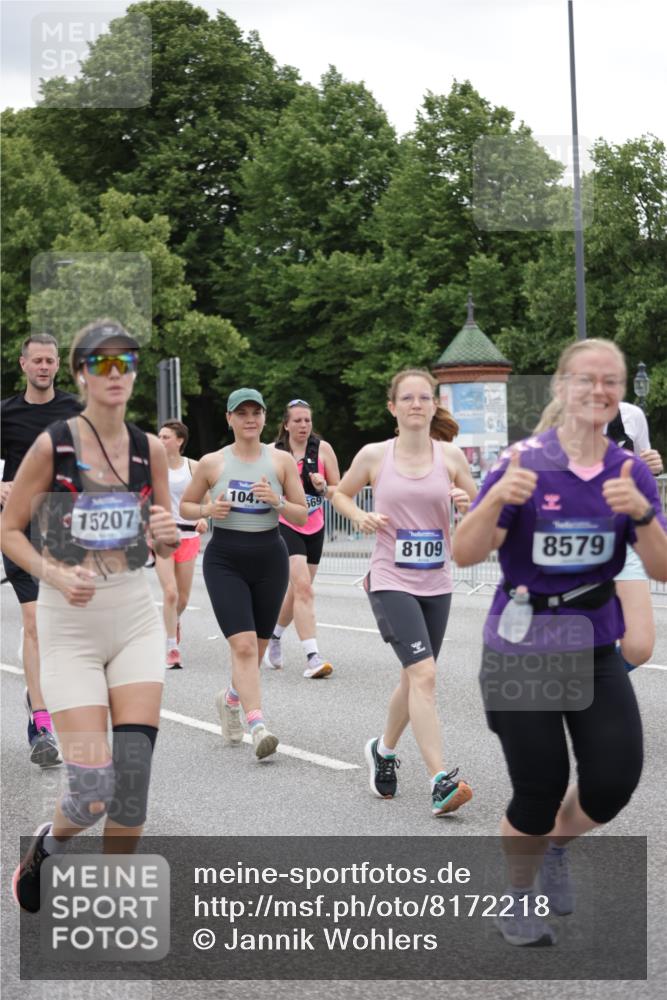29.06.2025 - hella hamburg halbmarathon Jannik Wohlers http://msf.ph/oto/8172218 29.06.2025 11:06:55 Lombardsbrücke 1638, 2168, 2253, 2389, 3032, 3078, 3669, 4243, 4899, 5270, 5445, 5448, 5725, 5726, 5819, 7994, 7995, 8109, 8201, 8246, 8339, 8384, 8579, 8580, 8604, 8640, 8735, 9541, 9589, 9732, 10289, 10406, 10475, 10716, 10983, 11148, 12034, 12036, 12052, 12913, 13745, 13946, 14446, 14941, 15117, 15202, 15207, 15545, 15801, 16277, 16278, 16994, 17094, 17677, 17869, 17870, 18284, 18703 meine-sportfotos.de