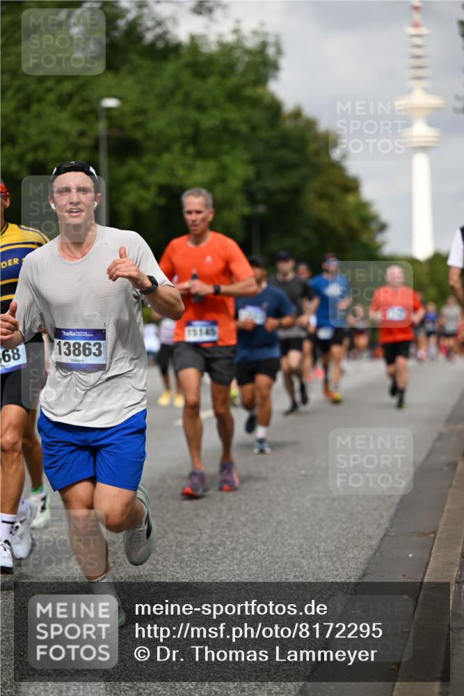 29.06.2025 - hella hamburg halbmarathon Dr. Thomas Lammeyer http://msf.ph/oto/8172295 29.06.2025 10:09:48 Kennedybrücke 2288, 3461, 4014, 4220, 4782, 4868, 5073, 5762, 7138, 7302, 8727, 8894, 9019, 9075, 9339, 9361, 9559, 9736, 9737, 9738, 10343, 10791, 10998 meine-sportfotos.de