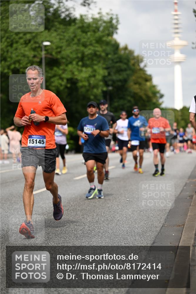 29.06.2025 - hella hamburg halbmarathon Dr. Thomas Lammeyer http://msf.ph/oto/8172414 29.06.2025 10:09:49 Kennedybrücke 2288, 3461, 4014, 4220, 4782, 4868, 5073, 5762, 7138, 7302, 8727, 8894, 9075, 9339, 9361, 9477, 9559, 9736, 9737, 9738, 10343, 10791, 10998 meine-sportfotos.de