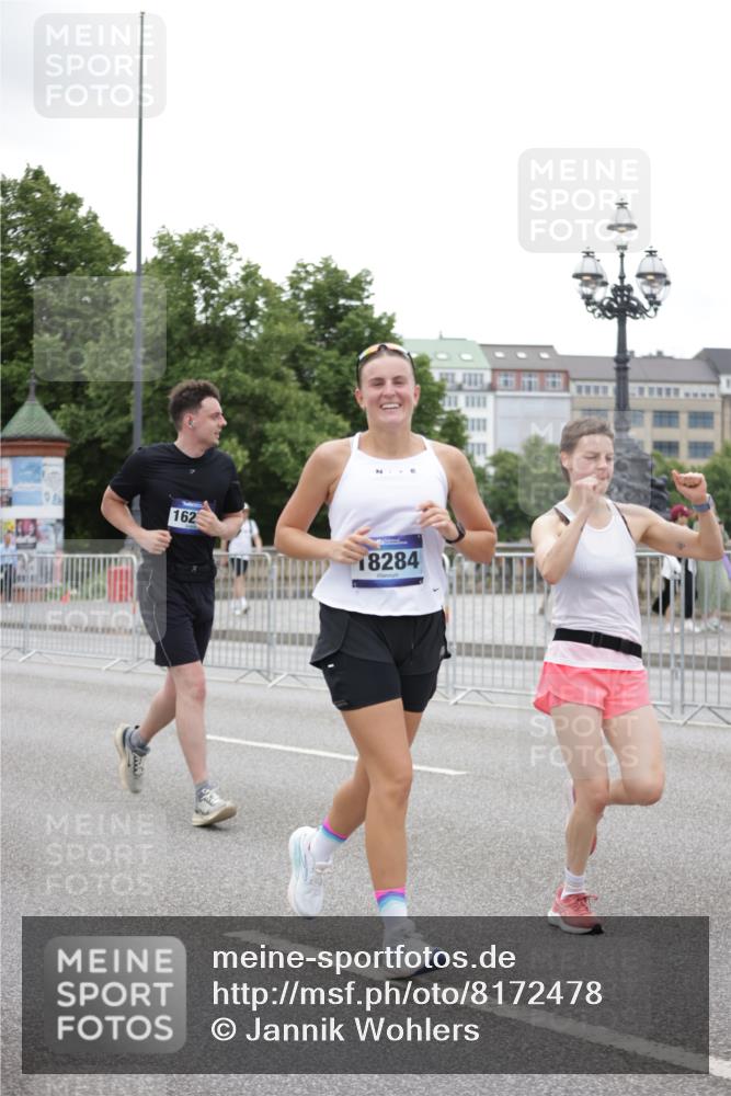 29.06.2025 - hella hamburg halbmarathon Jannik Wohlers http://msf.ph/oto/8172478 29.06.2025 11:06:59 Lombardsbrücke 1638, 2253, 3032, 3078, 3669, 4899, 5270, 5445, 5448, 5725, 5726, 5819, 7194, 7994, 7995, 8109, 8201, 8246, 8339, 8384, 8579, 8580, 8604, 8640, 8735, 9541, 9589, 9732, 10289, 10406, 10475, 10537, 10716, 10743, 10983, 11148, 11724, 12034, 12036, 12052, 13745, 13946, 14446, 14941, 15202, 15207, 15545, 15716, 16277, 16278, 16994, 17094, 17677, 18284, 18462, 18703 meine-sportfotos.de