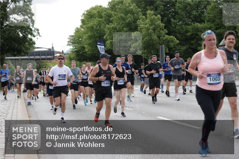 29.06.2025 - hella hamburg halbmarathon Jannik Wohlers http://msf.ph/oto/8172623 29.06.2025 10:21:52 Lombardsbrücke 1003, 1187, 1419, 1598, 2009, 2022, 2063, 2351, 2514, 3050, 3108, 3172, 3458, 3910, 3946, 4113, 4114, 4131, 4366, 4556, 4559, 4829, 4970, 5079, 5838, 6030, 6048, 6049, 6303, 6307, 6347, 6820, 6977, 7794, 8431, 8855, 8884, 8954, 9204, 9516, 9788, 10088, 10241, 10917, 11046, 11440, 12933, 13255, 13820, 14053, 14079, 14314, 14333, 14442, 14901, 14903, 14980, 15114, 15129, 15660, 16154, 16920, 17416, 17556, 17696, 18172, 18661, 19154 meine-sportfotos.de