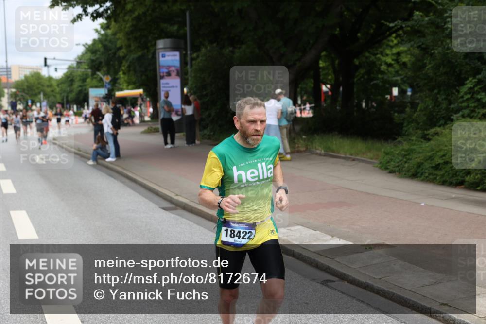 29.06.2025 - hella hamburg halbmarathon Yannick Fuchs http://msf.ph/oto/8172674 29.06.2025 10:25:03 20KM 1758, 2689, 3189, 5308, 7186, 8190, 8323, 8784, 9634, 10173, 10270, 12308, 15507, 15672, 16713, 16818, 17768, 18422 meine-sportfotos.de