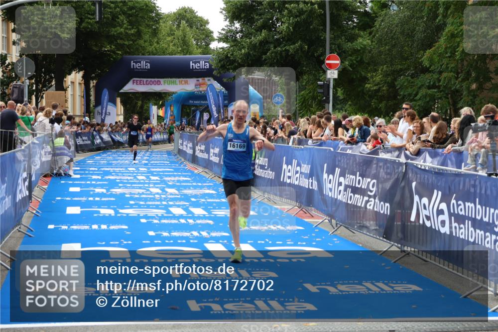 29.06.2025 - hella hamburg halbmarathon Zöllner http://msf.ph/oto/8172702 29.06.2025 10:23:39 Ziel 7834, 16169 meine-sportfotos.de