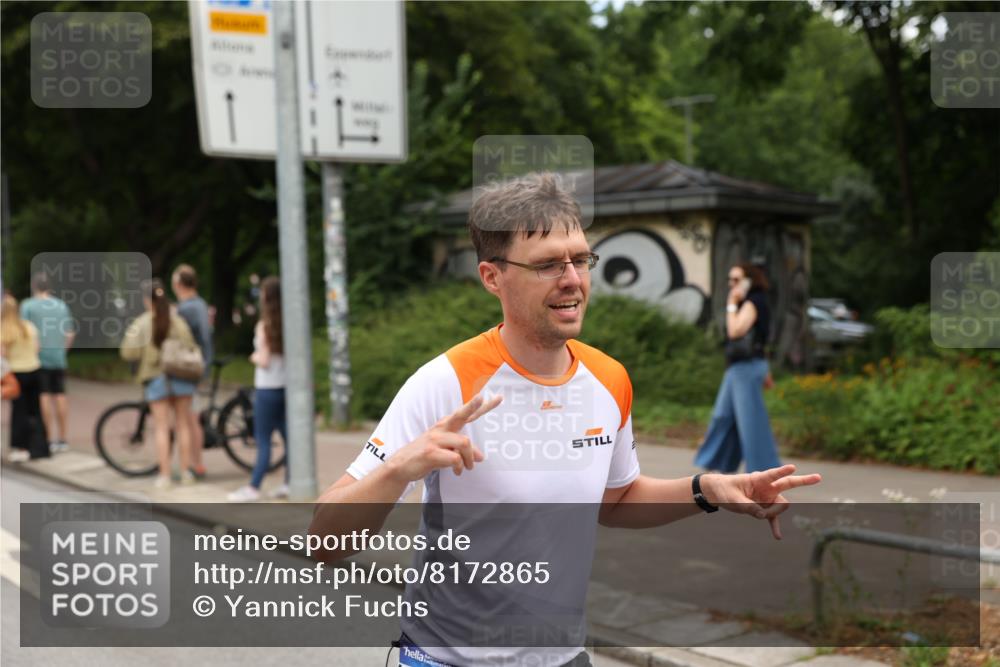 29.06.2025 - hella hamburg halbmarathon Yannick Fuchs http://msf.ph/oto/8172865 29.06.2025 11:19:27 20KM 1011, 1048, 1458, 1773, 2925, 3678, 3817, 4829, 5759, 5929, 5930, 6249, 6556, 8144, 9152, 9576, 10687, 10989, 11376, 11634, 11999, 12041, 12278, 12384, 12442, 12470, 12592, 14143, 15086, 15104, 15608, 15757, 15948, 16038, 17299, 17416, 18278, 18439, 18818, 18851, 18949, 18976 meine-sportfotos.de