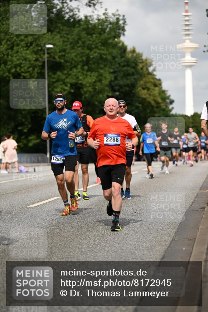 29.06.2025 - hella hamburg halbmarathon Dr. Thomas Lammeyer http://msf.ph/oto/8172945 29.06.2025 10:09:53 Kennedybrücke 1229, 1842, 2288, 3461, 4014, 4220, 4782, 4868, 5073, 5762, 7138, 7302, 8049, 8727, 8894, 9339, 9361, 9477, 9736, 9737, 9738, 9917, 10343, 10791, 10998 meine-sportfotos.de