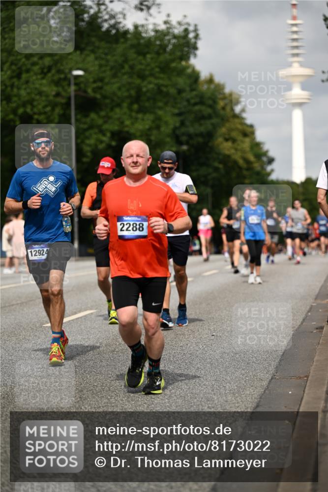 29.06.2025 - hella hamburg halbmarathon Dr. Thomas Lammeyer http://msf.ph/oto/8173022 29.06.2025 10:09:54 Kennedybrücke 1229, 1842, 2288, 3461, 4014, 4782, 4868, 5073, 5762, 7138, 7302, 8049, 8727, 8894, 9339, 9361, 9477, 9736, 9737, 9738, 9917, 10343, 10791, 10998 meine-sportfotos.de