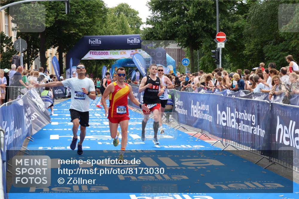 29.06.2025 - hella hamburg halbmarathon Zöllner http://msf.ph/oto/8173030 29.06.2025 10:36:53 Ziel 4865, 6529, 7310, 13141, 13343, 15939, 18384 meine-sportfotos.de