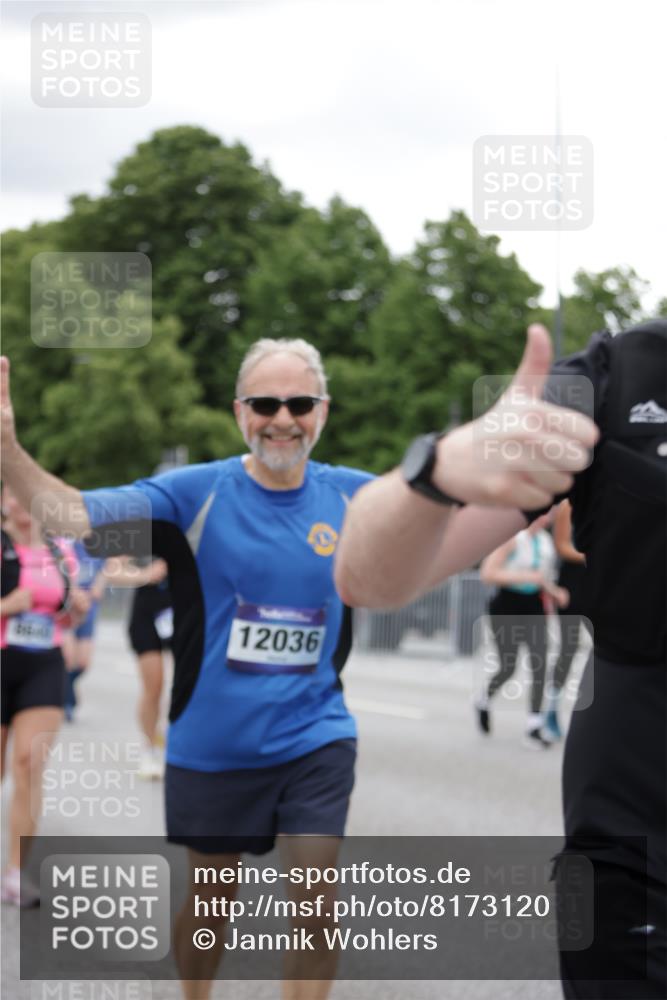 29.06.2025 - hella hamburg halbmarathon Jannik Wohlers http://msf.ph/oto/8173120 29.06.2025 11:07:08 Lombardsbrücke 1638, 1829, 2764, 3032, 4250, 4899, 4988, 5270, 5541, 5725, 5726, 5819, 6728, 7194, 7441, 7560, 7994, 7995, 8384, 8420, 8446, 8604, 8640, 8735, 9494, 9541, 9589, 9646, 9732, 10379, 10517, 10537, 10743, 10983, 11148, 11504, 11724, 12034, 12036, 12052, 12964, 14446, 15202, 15598, 15716, 16277, 16278, 16822, 16994, 17094, 18462, 18703 meine-sportfotos.de