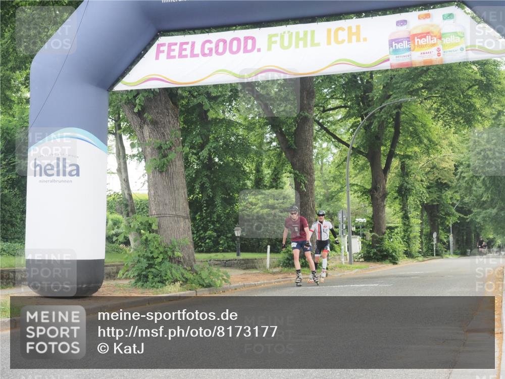 29.06.2025 - hella hamburg halbmarathon KatJ http://msf.ph/oto/8173177 29.06.2025 09:20:18 Zwischen KM18-KM19  meine-sportfotos.de