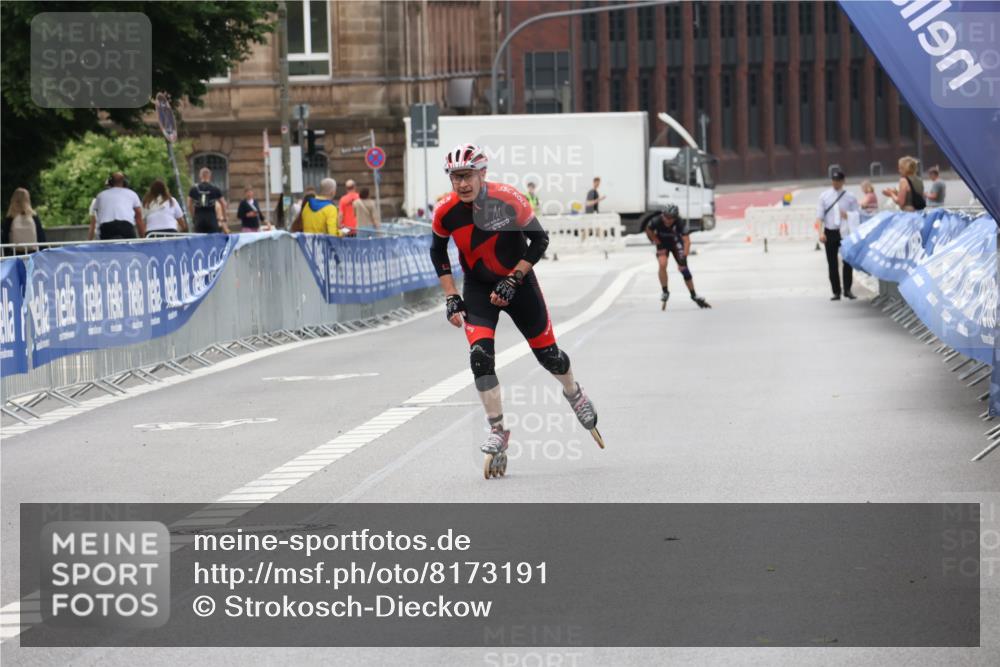 29.06.2025 - hella hamburg halbmarathon Strokosch-Dieckow http://msf.ph/oto/8173191 29.06.2025 09:14:15 Ziel 20451 meine-sportfotos.de
