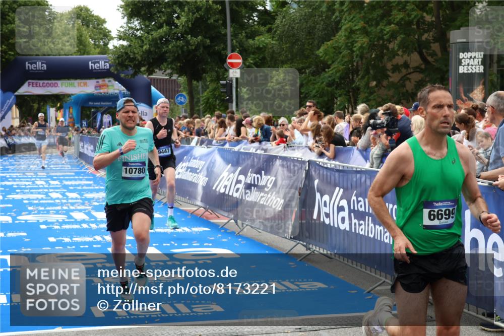 29.06.2025 - hella hamburg halbmarathon Zöllner http://msf.ph/oto/8173221 29.06.2025 10:23:55 Ziel 6699, 7963, 9447, 10780, 11194, 12360 meine-sportfotos.de