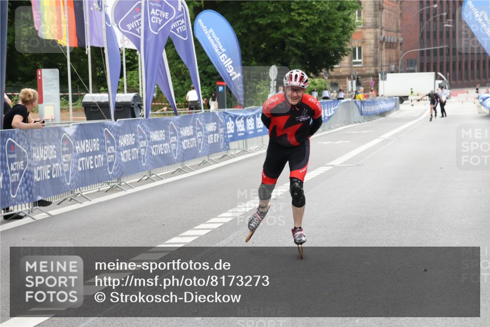 29.06.2025 - hella hamburg halbmarathon Strokosch-Dieckow http://msf.ph/oto/8173273 29.06.2025 09:14:19 Ziel 20112, 20451 meine-sportfotos.de