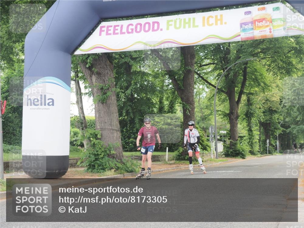 29.06.2025 - hella hamburg halbmarathon KatJ http://msf.ph/oto/8173305 29.06.2025 09:20:18 Zwischen KM18-KM19  meine-sportfotos.de