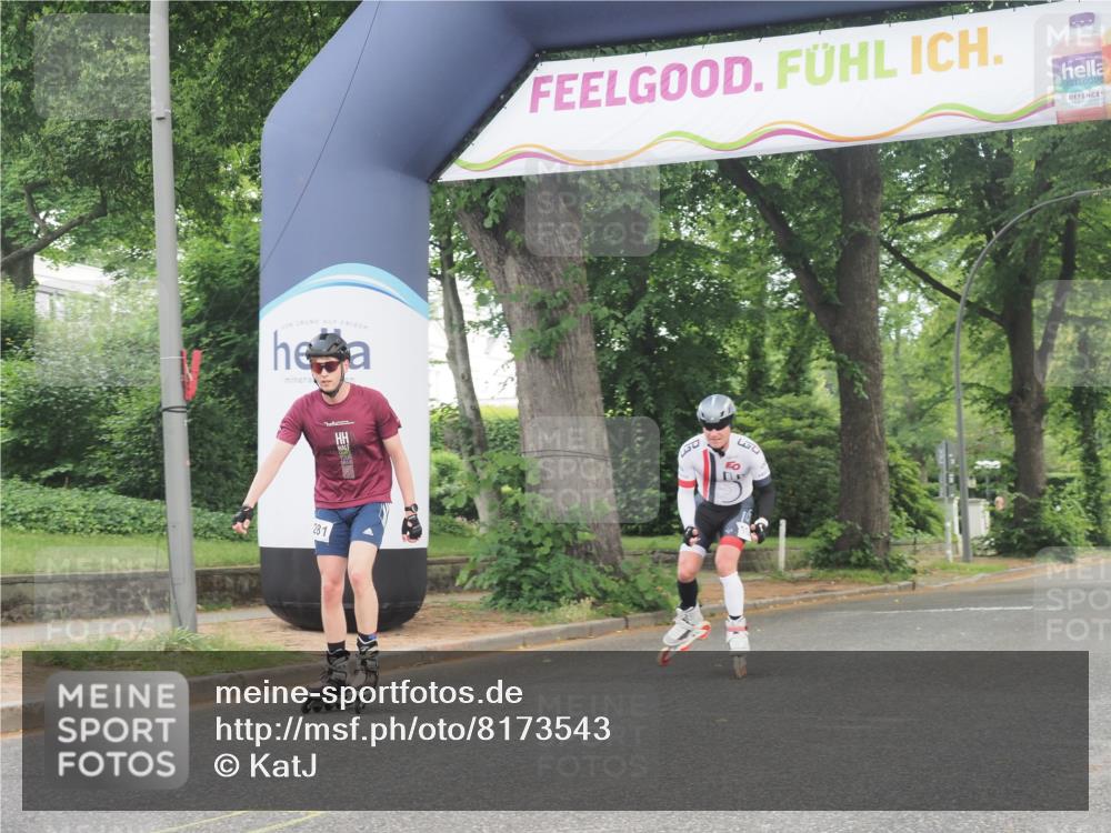 29.06.2025 - hella hamburg halbmarathon KatJ http://msf.ph/oto/8173543 29.06.2025 09:20:19 Zwischen KM18-KM19  meine-sportfotos.de