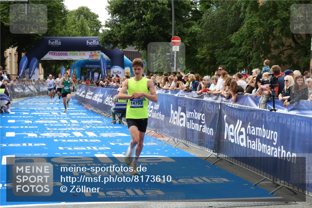 29.06.2025 - hella hamburg halbmarathon Zöllner http://msf.ph/oto/8173610 29.06.2025 10:24:08 Ziel 9269, 10234, 14753, 17614, 19041 meine-sportfotos.de