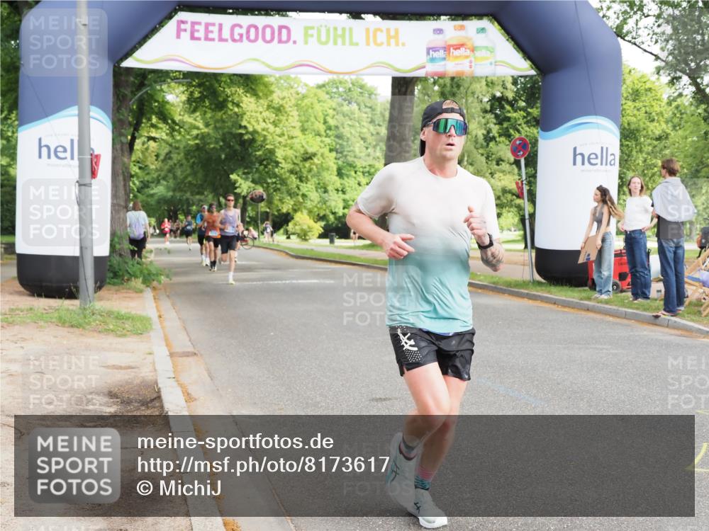 29.06.2025 - hella hamburg halbmarathon MichiJ http://msf.ph/oto/8173617 29.06.2025 10:15:38 Zwischen KM18-KM19 1271, 17003 meine-sportfotos.de