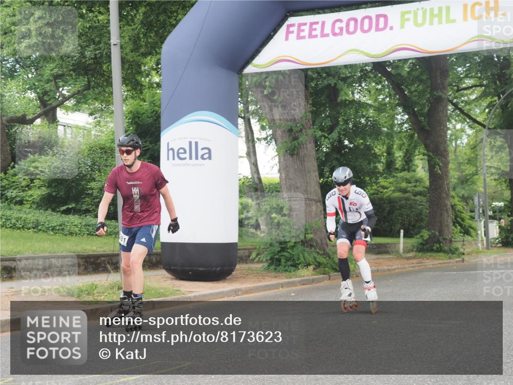 29.06.2025 - hella hamburg halbmarathon KatJ http://msf.ph/oto/8173623 29.06.2025 09:20:20 Zwischen KM18-KM19  meine-sportfotos.de