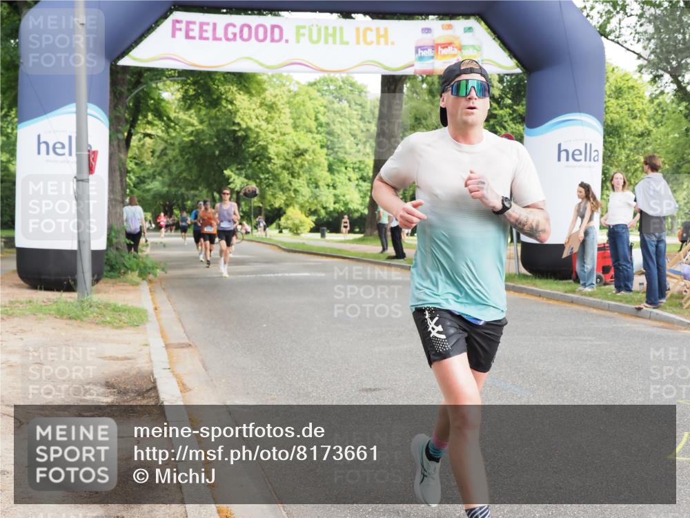 29.06.2025 - hella hamburg halbmarathon MichiJ http://msf.ph/oto/8173661 29.06.2025 10:15:38 Zwischen KM18-KM19 1271, 17003 meine-sportfotos.de