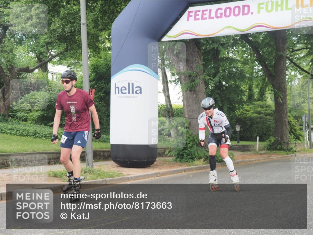 29.06.2025 - hella hamburg halbmarathon KatJ http://msf.ph/oto/8173663 29.06.2025 09:20:20 Zwischen KM18-KM19  meine-sportfotos.de