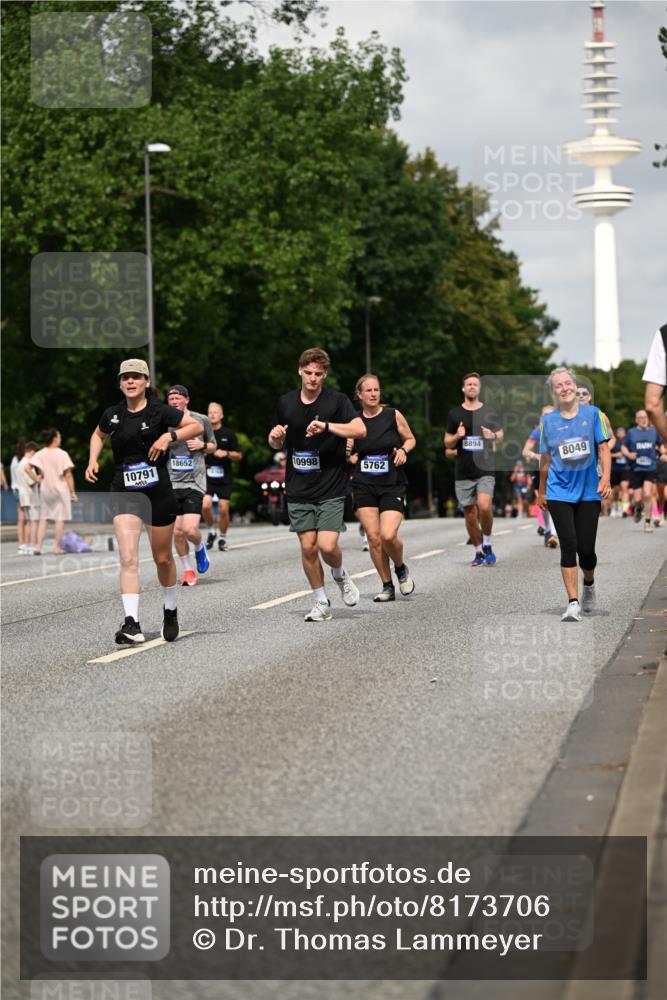 29.06.2025 - hella hamburg halbmarathon Dr. Thomas Lammeyer http://msf.ph/oto/8173706 29.06.2025 10:09:58 Kennedybrücke 1229, 1842, 2288, 3461, 4868, 5762, 7138, 7302, 8049, 8894, 8909, 9339, 9477, 9736, 9737, 9738, 9917, 10343, 10791, 10998 meine-sportfotos.de