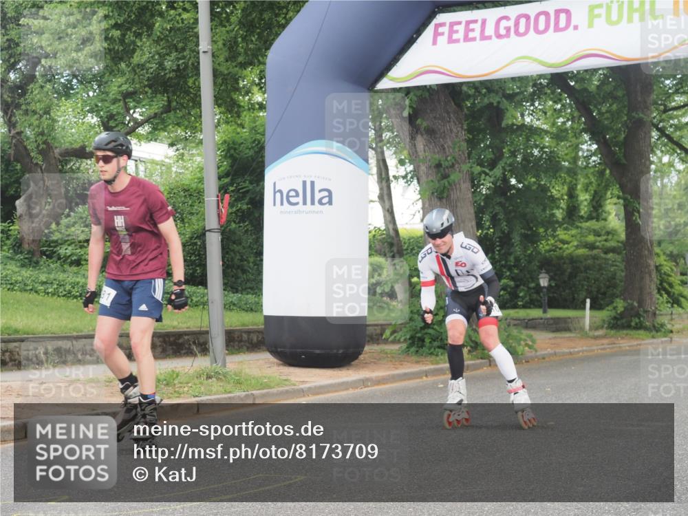 29.06.2025 - hella hamburg halbmarathon KatJ http://msf.ph/oto/8173709 29.06.2025 09:20:20 Zwischen KM18-KM19  meine-sportfotos.de