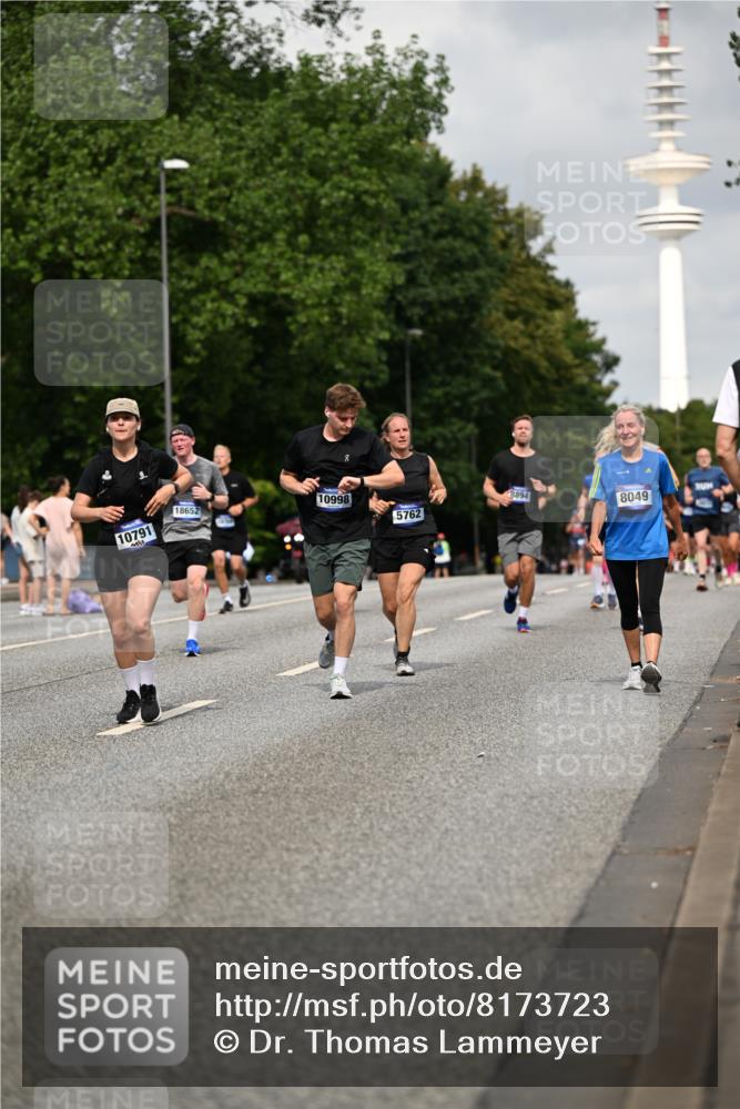 29.06.2025 - hella hamburg halbmarathon Dr. Thomas Lammeyer http://msf.ph/oto/8173723 29.06.2025 10:09:58 Kennedybrücke 1229, 1842, 2288, 3461, 4868, 5762, 7138, 7302, 8049, 8894, 8909, 9339, 9477, 9736, 9737, 9738, 9917, 10343, 10791, 10998 meine-sportfotos.de