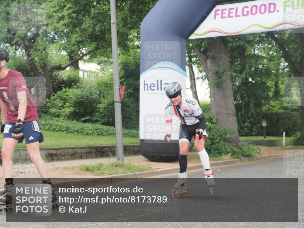 29.06.2025 - hella hamburg halbmarathon KatJ http://msf.ph/oto/8173789 29.06.2025 09:20:20 Zwischen KM18-KM19  meine-sportfotos.de