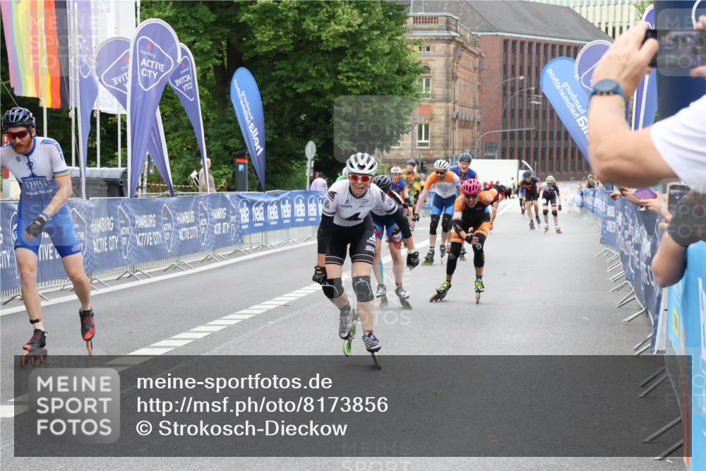 29.06.2025 - hella hamburg halbmarathon Strokosch-Dieckow http://msf.ph/oto/8173856 29.06.2025 09:15:58 Ziel 20057, 20122, 20131, 20142, 20182, 20224, 20238, 20269, 20285, 20371, 20389, 20427, 20456, 20461, 20492 meine-sportfotos.de