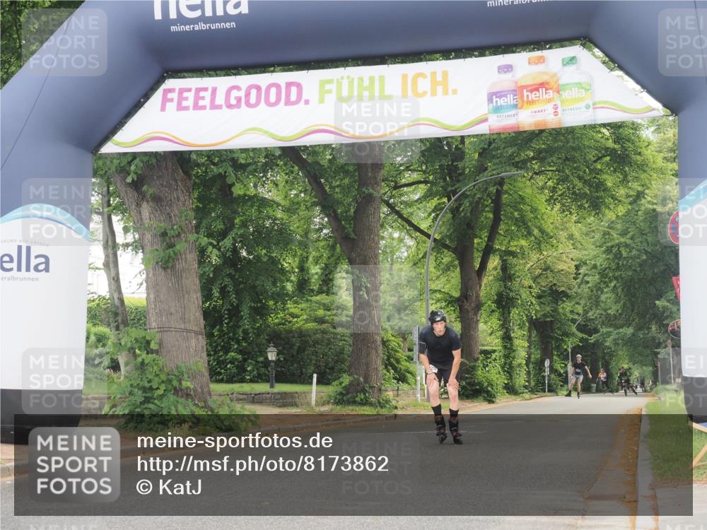 29.06.2025 - hella hamburg halbmarathon KatJ http://msf.ph/oto/8173862 29.06.2025 09:20:31 Zwischen KM18-KM19  meine-sportfotos.de