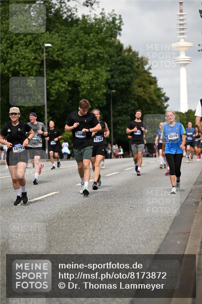 29.06.2025 - hella hamburg halbmarathon Dr. Thomas Lammeyer http://msf.ph/oto/8173872 29.06.2025 10:09:59 Kennedybrücke 1229, 1842, 2288, 3461, 4169, 4868, 5762, 7138, 7302, 8049, 8894, 8909, 9339, 9477, 9736, 9737, 9738, 9917, 10343, 10791, 10998 meine-sportfotos.de