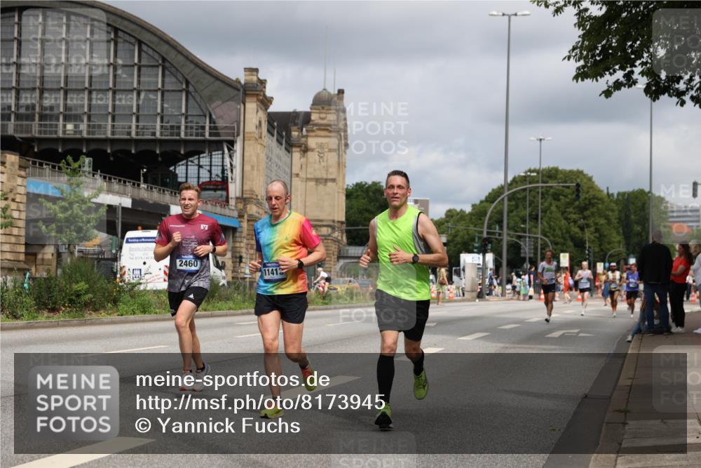 29.06.2025 - hella hamburg halbmarathon Yannick Fuchs http://msf.ph/oto/8173945 29.06.2025 10:25:53 20KM 2460, 2851, 3379, 3845, 5826, 7055, 7481, 7880, 9381, 9508, 10017, 11413, 11857, 13754, 16508, 17322, 18177, 18235, 18871 meine-sportfotos.de