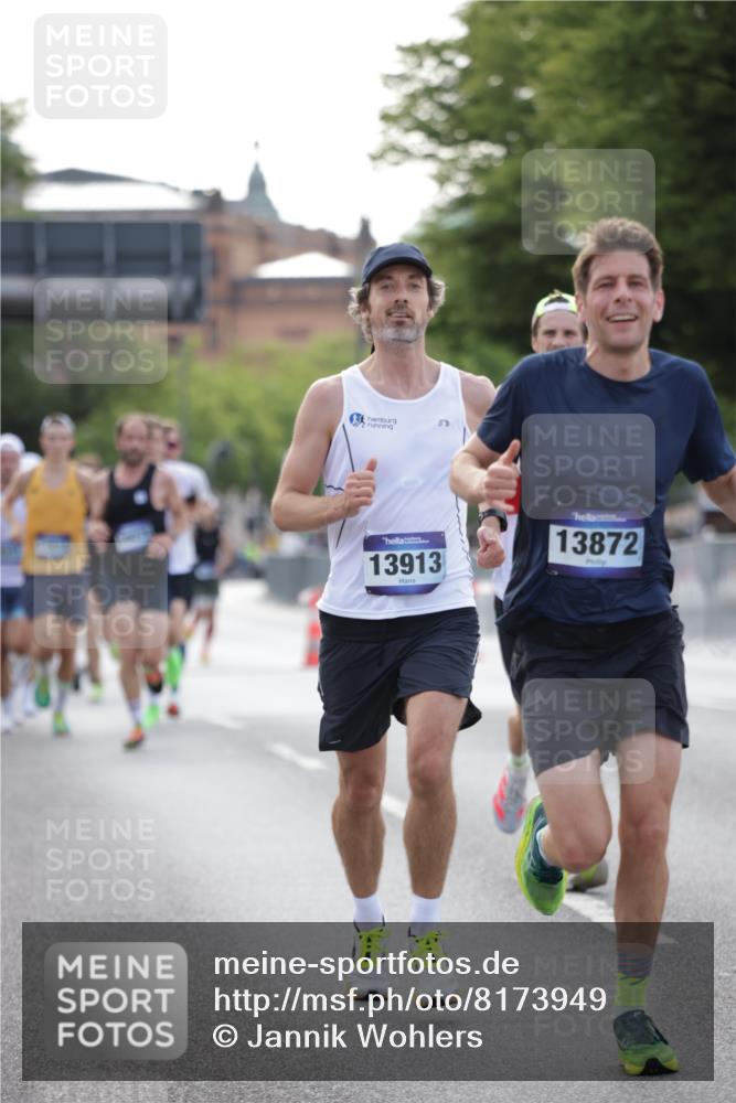 29.06.2025 - hella hamburg halbmarathon Jannik Wohlers http://msf.ph/oto/8173949 29.06.2025 09:42:10 Lombardsbrücke 2618, 10468, 11078, 13872, 13913, 14113, 15253, 16615 meine-sportfotos.de