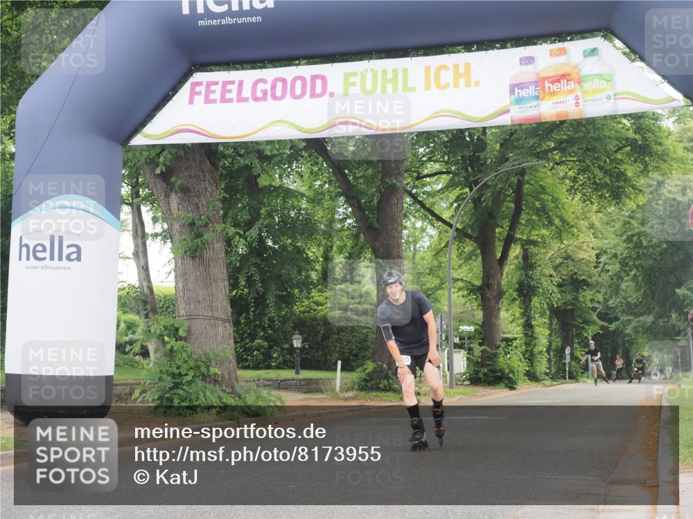 29.06.2025 - hella hamburg halbmarathon KatJ http://msf.ph/oto/8173955 29.06.2025 09:20:31 Zwischen KM18-KM19  meine-sportfotos.de