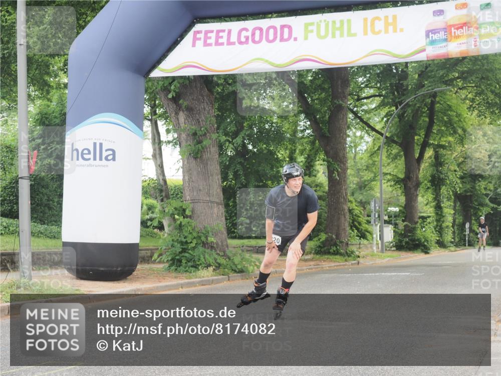 29.06.2025 - hella hamburg halbmarathon KatJ http://msf.ph/oto/8174082 29.06.2025 09:20:32 Zwischen KM18-KM19  meine-sportfotos.de