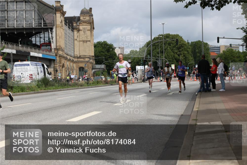 29.06.2025 - hella hamburg halbmarathon Yannick Fuchs http://msf.ph/oto/8174084 29.06.2025 10:25:57 20KM 2460, 2851, 3379, 5826, 7055, 7481, 7880, 9381, 9508, 10017, 10298, 11413, 11857, 13754, 14548, 16508, 17322, 18177, 18235, 18871 meine-sportfotos.de