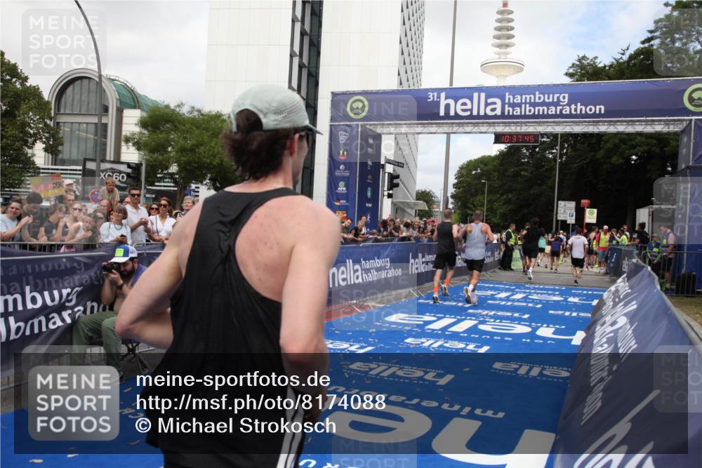 29.06.2025 - hella hamburg halbmarathon Michael Strokosch http://msf.ph/oto/8174088 29.06.2025 10:37:44 Ziel 1505, 10922, 11106, 13595, 14934, 18193, 18216 meine-sportfotos.de