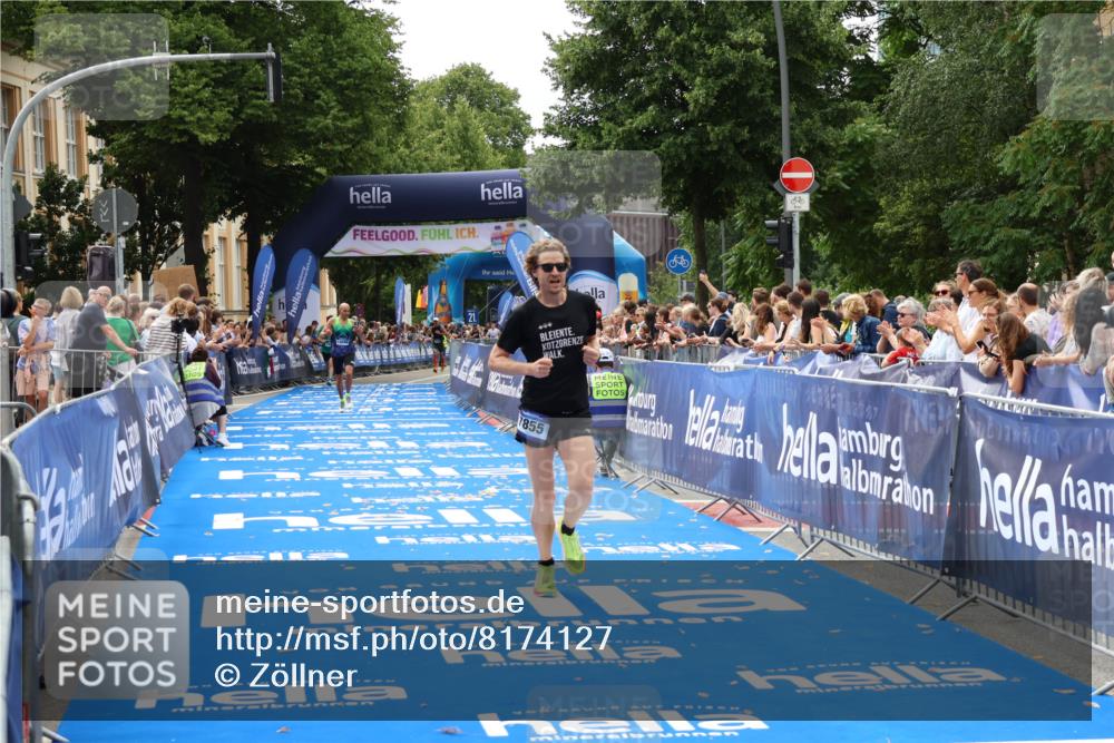 29.06.2025 - hella hamburg halbmarathon Zöllner http://msf.ph/oto/8174127 29.06.2025 10:24:36 Ziel 7855, 14506 meine-sportfotos.de
