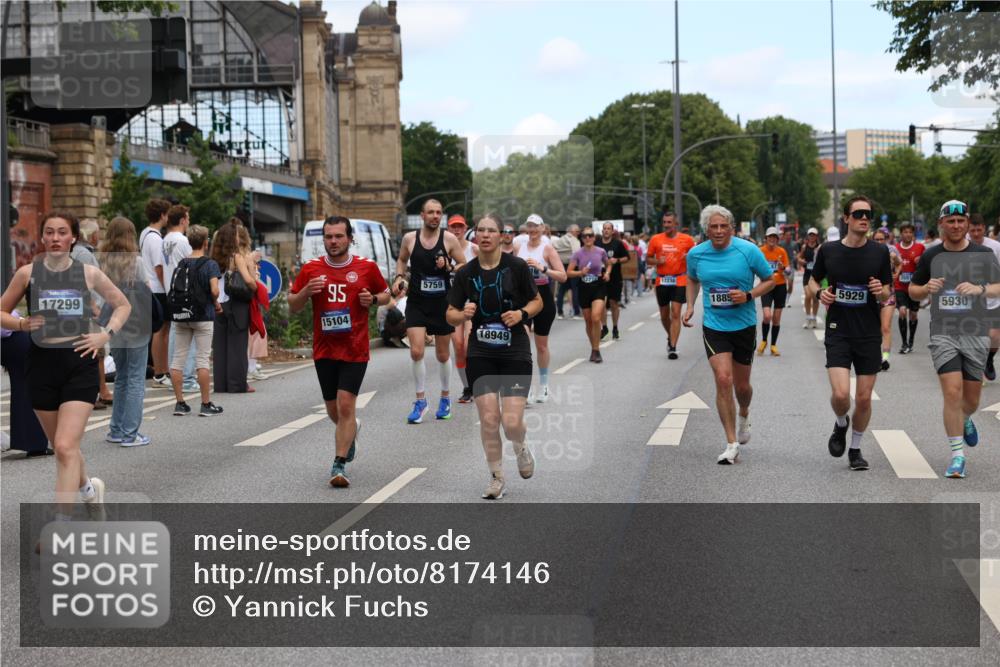 29.06.2025 - hella hamburg halbmarathon Yannick Fuchs http://msf.ph/oto/8174146 29.06.2025 11:19:39 20KM 1011, 1115, 1294, 1747, 1853, 3003, 3591, 3592, 3678, 3817, 4198, 4829, 5178, 5759, 5929, 5930, 6249, 7276, 7446, 7447, 7919, 8127, 8433, 10687, 10989, 11117, 11634, 12041, 12210, 12278, 12384, 12442, 14143, 14499, 15104, 15114, 15608, 15948, 16487, 16565, 16566, 16838, 17238, 17299, 17414, 17416, 17804, 18278, 18439, 18818, 18851, 18949, 18976 meine-sportfotos.de