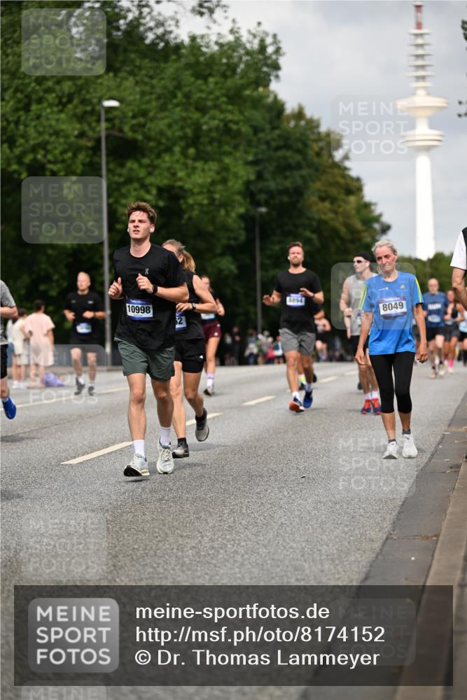 29.06.2025 - hella hamburg halbmarathon Dr. Thomas Lammeyer http://msf.ph/oto/8174152 29.06.2025 10:10:00 Kennedybrücke 1229, 1842, 2288, 3062, 3461, 4169, 4868, 5762, 7138, 7302, 8049, 8894, 8909, 9339, 9477, 9736, 9737, 9738, 9917, 10343, 10791, 10998 meine-sportfotos.de