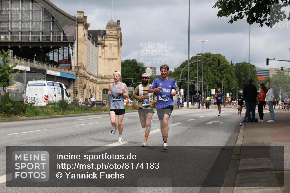 29.06.2025 - hella hamburg halbmarathon Yannick Fuchs http://msf.ph/oto/8174183 29.06.2025 10:26:01 20KM 2460, 2851, 5826, 7880, 9508, 10017, 10298, 11413, 11857, 13754, 14548, 16508, 18177, 18871 meine-sportfotos.de