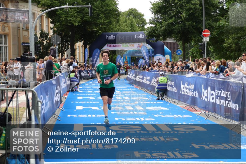 29.06.2025 - hella hamburg halbmarathon Zöllner http://msf.ph/oto/8174209 29.06.2025 10:24:46 Ziel 1241, 2892, 18740 meine-sportfotos.de