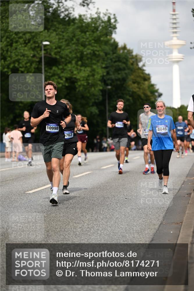29.06.2025 - hella hamburg halbmarathon Dr. Thomas Lammeyer http://msf.ph/oto/8174271 29.06.2025 10:10:01 Kennedybrücke 1229, 1842, 2288, 3062, 3461, 4169, 5762, 7138, 7302, 8049, 8894, 8909, 9339, 9477, 9737, 9738, 9917, 10343, 10791, 10998 meine-sportfotos.de