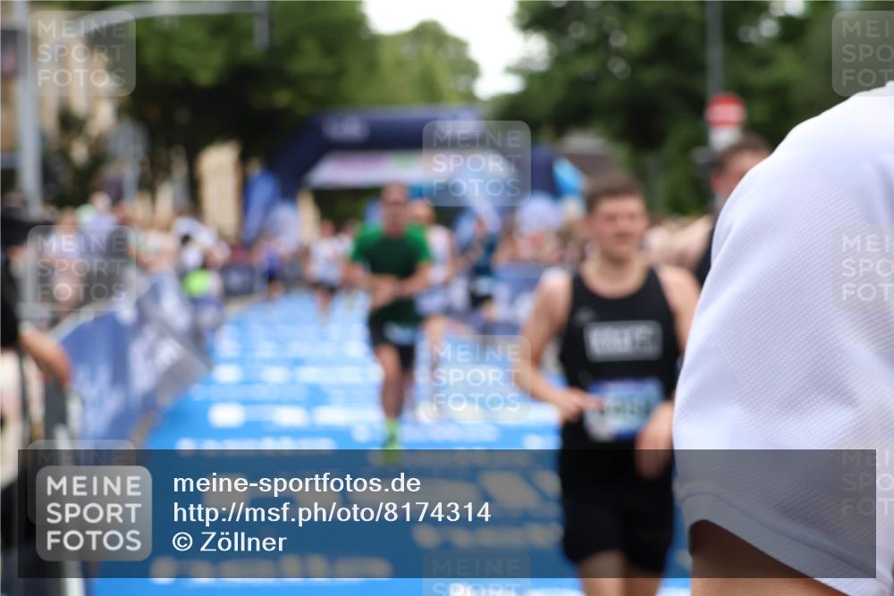 29.06.2025 - hella hamburg halbmarathon Zöllner http://msf.ph/oto/8174314 29.06.2025 10:37:12 Ziel 5923, 6458, 7482, 8362, 9178, 10190, 10738, 11120, 11423, 13972, 15178, 15410, 16992, 17137, 17658 meine-sportfotos.de