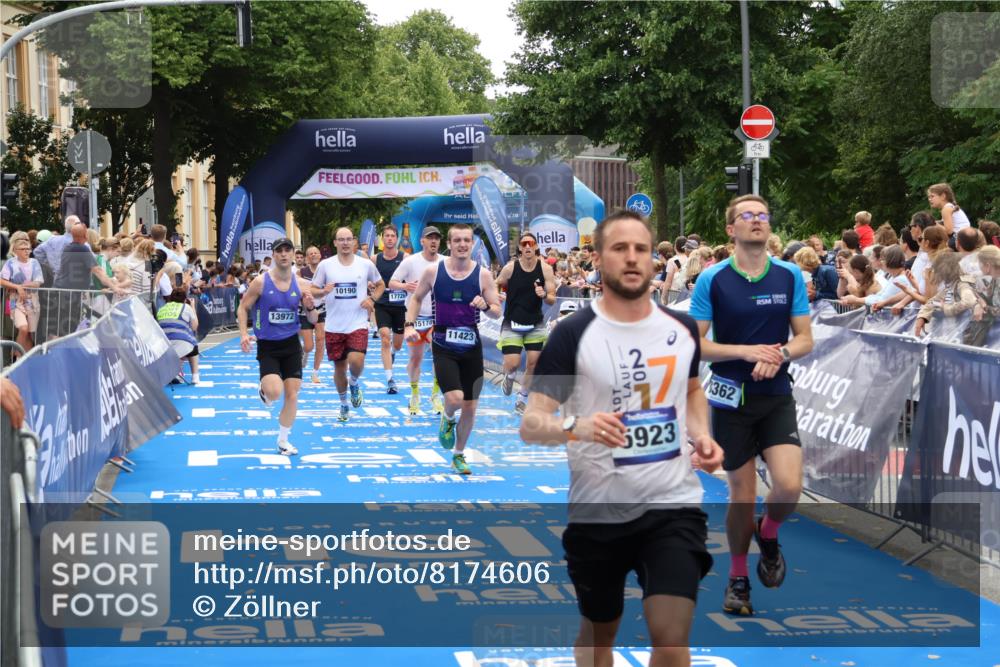 29.06.2025 - hella hamburg halbmarathon Zöllner http://msf.ph/oto/8174606 29.06.2025 10:37:17 Ziel 4860, 5003, 5923, 8362, 10190, 11423, 12900, 13972, 15178, 17137, 17726 meine-sportfotos.de