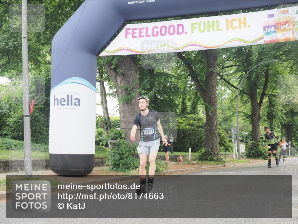 29.06.2025 - hella hamburg halbmarathon KatJ http://msf.ph/oto/8174663 29.06.2025 09:20:39 Zwischen KM18-KM19  meine-sportfotos.de
