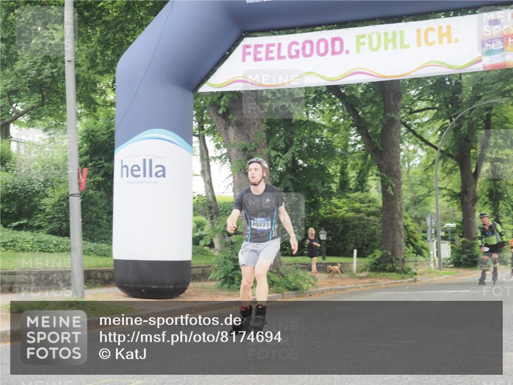29.06.2025 - hella hamburg halbmarathon KatJ http://msf.ph/oto/8174694 29.06.2025 09:20:39 Zwischen KM18-KM19  meine-sportfotos.de