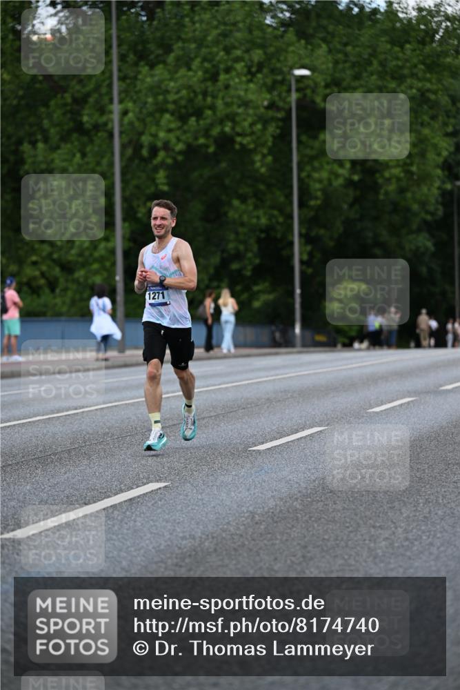 29.06.2025 - hella hamburg halbmarathon Dr. Thomas Lammeyer http://msf.ph/oto/8174740 29.06.2025 09:46:28 Kennedybrücke 1271, 6090, 7380, 9565, 9767, 10867 meine-sportfotos.de